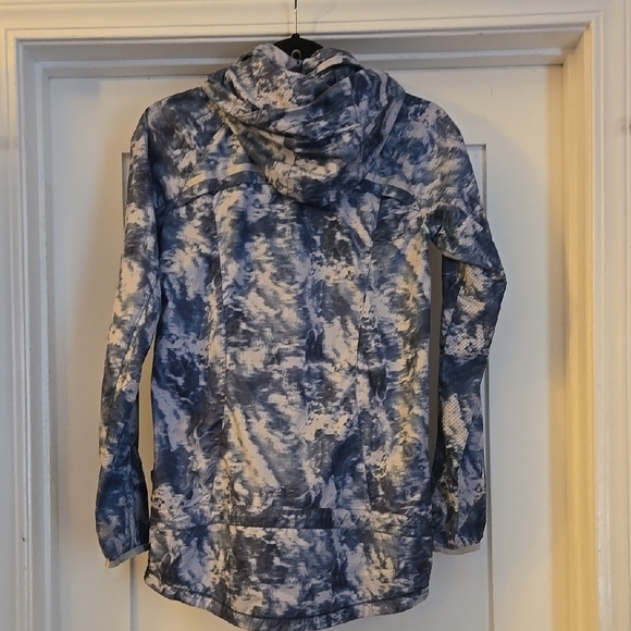 Lululemon Miss Misty Jacket II Size 2 - Picture 4 of 6